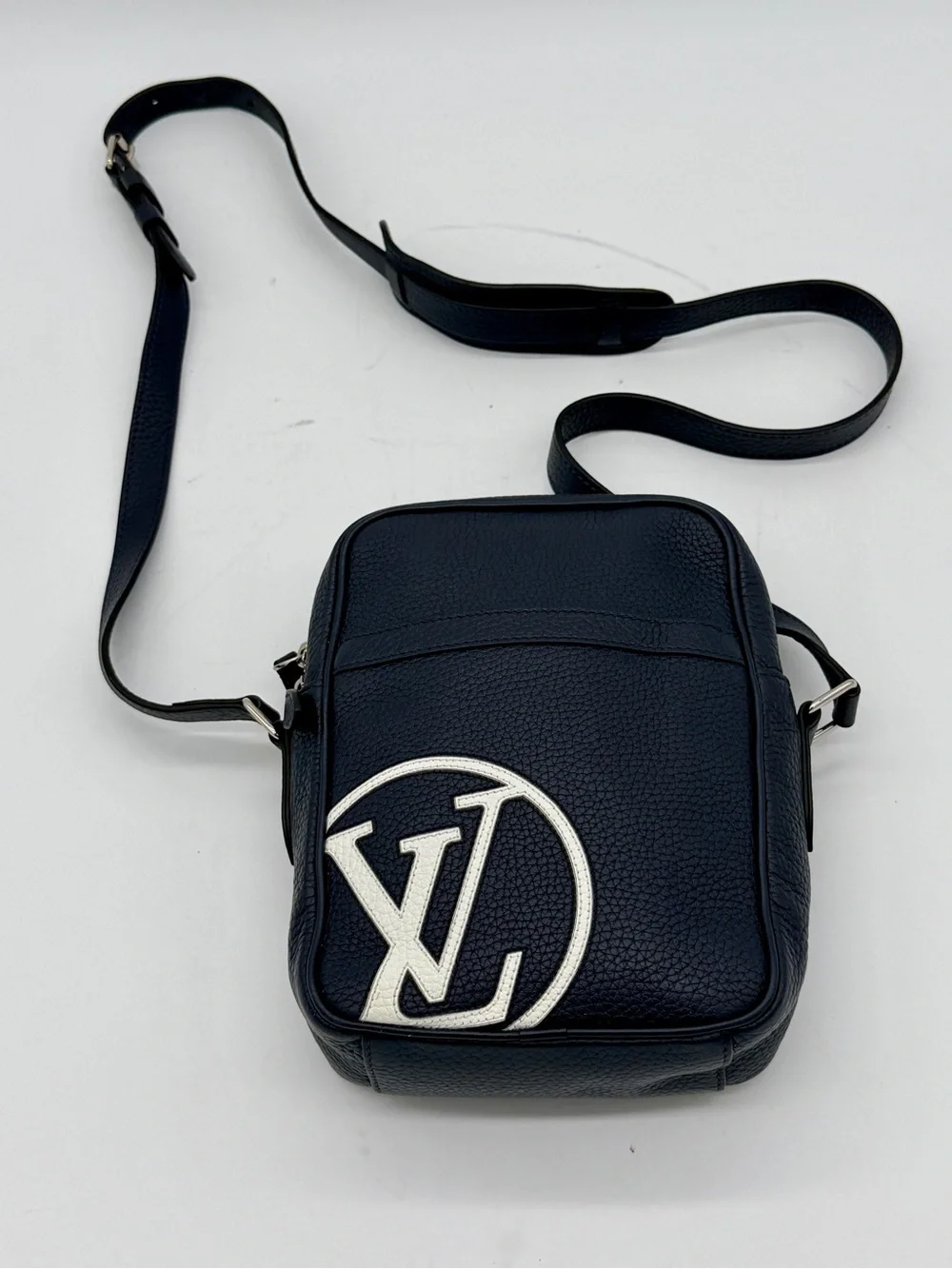 Louis Vuitton Danube PM Navy Taurillon Leather LV Circle Crossbody Bag 2017